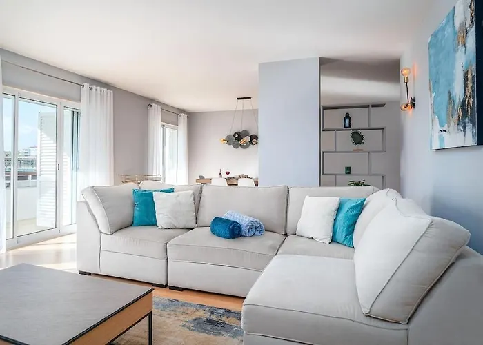 Marina Serenity Apartment